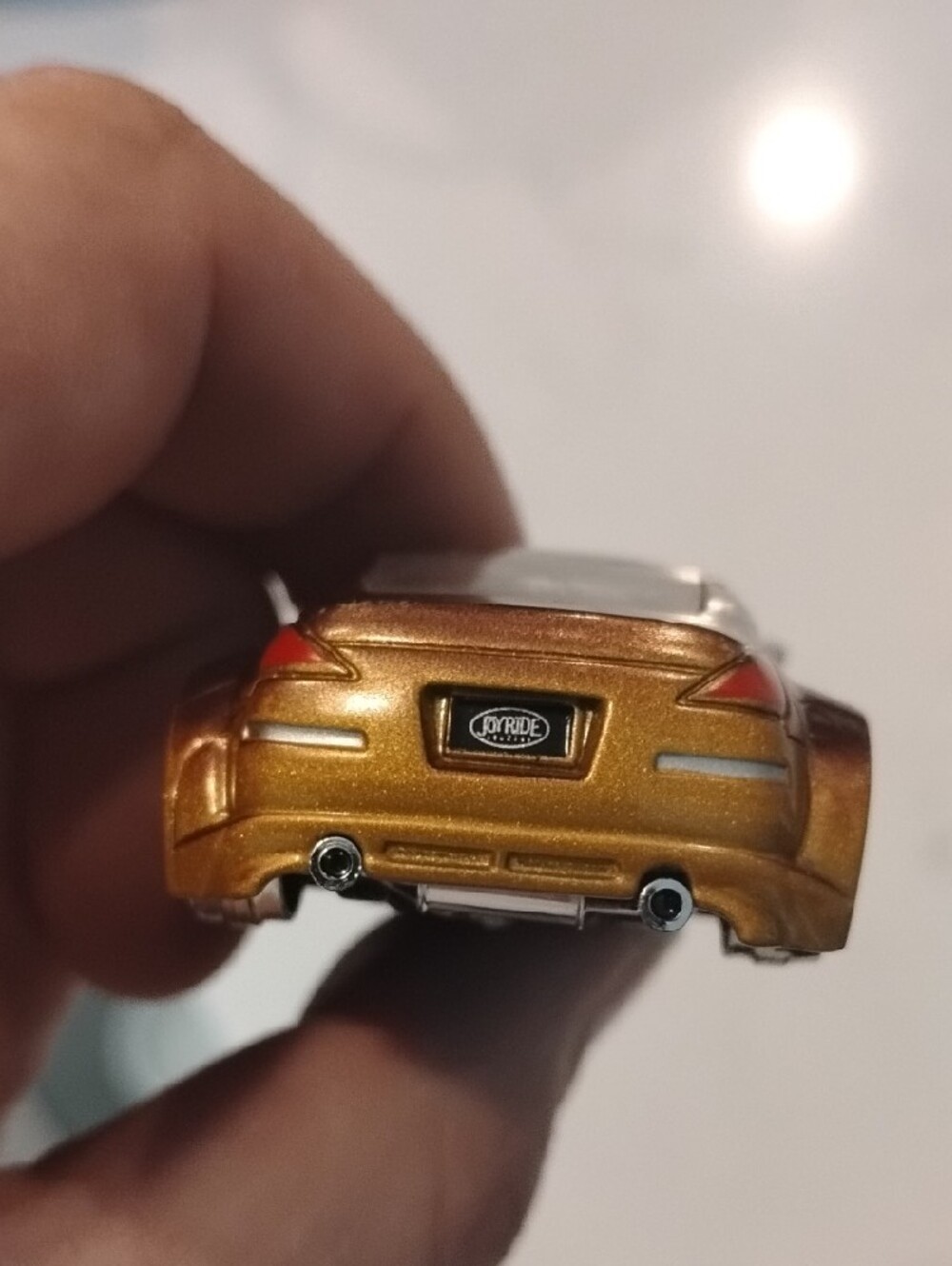Nissan 350Z In Metallic Bronze (No Tires) - Picture 3 of 14